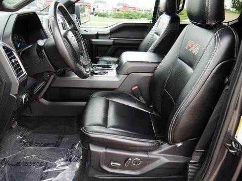 Used 2015 Ford F150 XLT w/ Equipment Group 302A Luxury AWD/4WD image 11