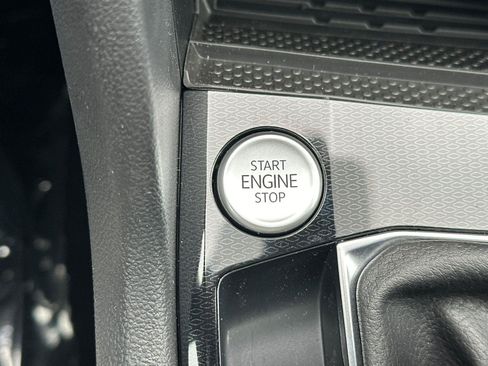New 2026 Volkswagen Taos SE AWD/4WD image 21