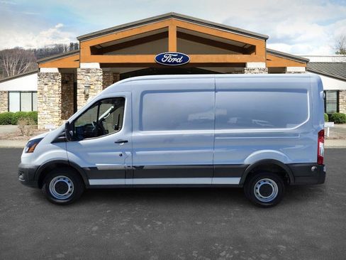 New 2024 Ford Transit 250 148 Medium Roof w/ Load Area Protection Package image 4