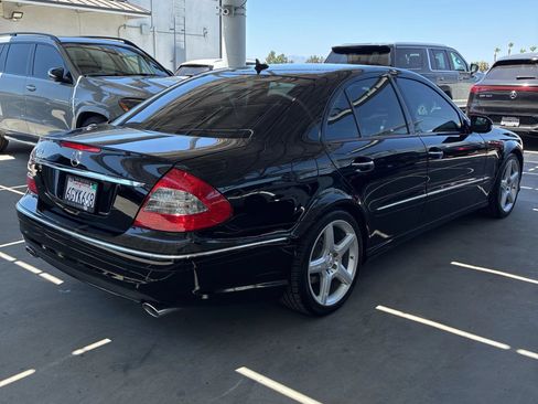 Used 2009 Mercedes-Benz E 350 Sedan image 4