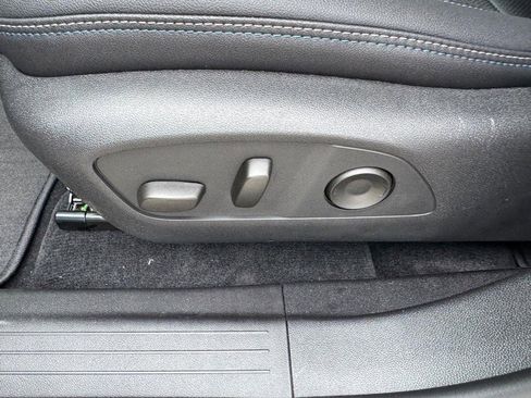 New 2026 Chevrolet Equinox EV LT image 10