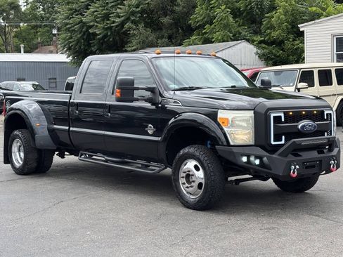 Used 2015 Ford F350 Lariat w/ Lariat Ultimate Package AWD/4WD image 2