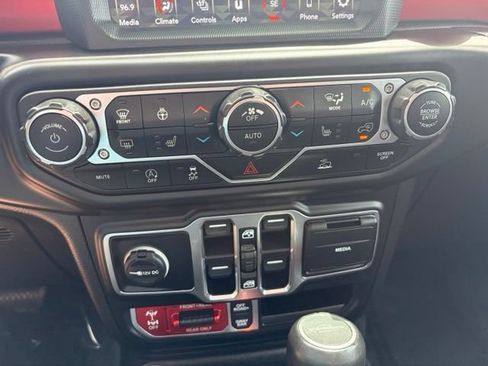 Used 2020 Jeep Gladiator Rubicon AWD/4WD image 25