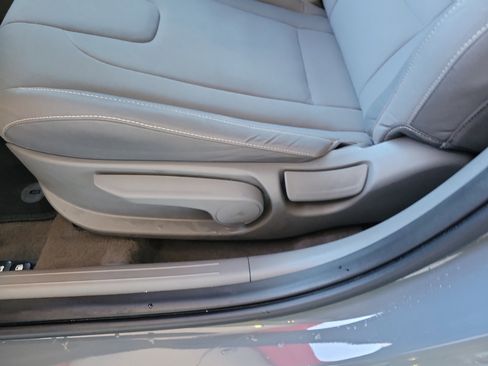 Used 2023 Hyundai Elantra SEL w/ Preferred Accessory Package image 14