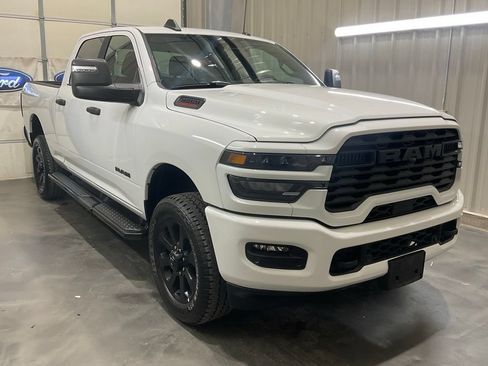 Used 2026 RAM 2500 Big Horn AWD/4WD image 2