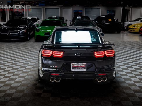 Used 2022 Chevrolet Camaro ZL1 RWD image 22