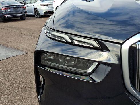 Used 2023 BMW X7 xDrive40i image 9