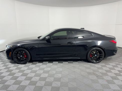 Used 2022 BMW M440i Coupe w/ Premium Package image 2
