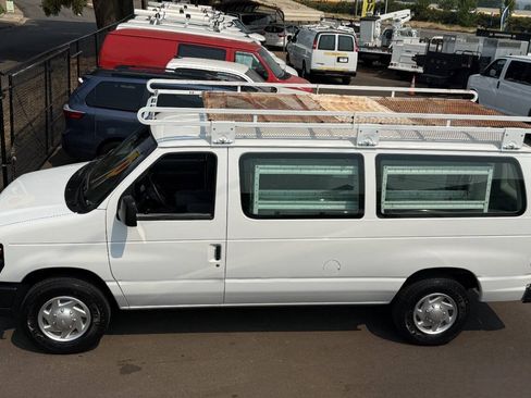 Used 2011 Ford E-350 and Econoline 350 XL w/ Interior Upgrade Pkg RWD image 13