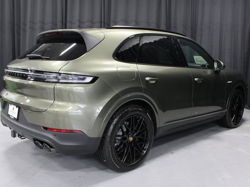 New 2026 Porsche Cayenne E-Hybrid image 7