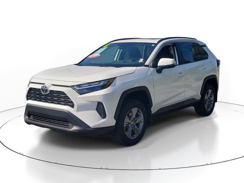Certified 2024 Toyota RAV4 XLE w/ Convenience Package FWD image 3