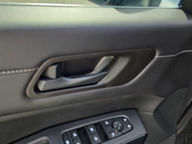 Used 2026 Nissan Pathfinder SV FWD image 20