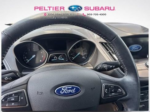 Used 2019 Ford Escape SEL FWD image 1