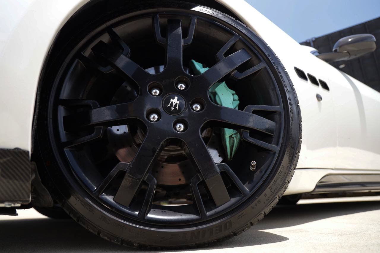 Used 2011 Maserati GranTurismo S RWD image 34