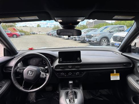 Certified 2024 Honda HR-V Sport image 34