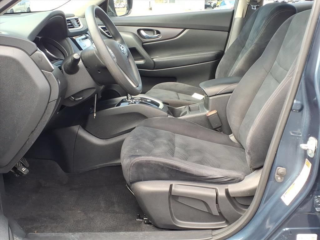 Used 2016 Nissan Rogue S FWD image 20