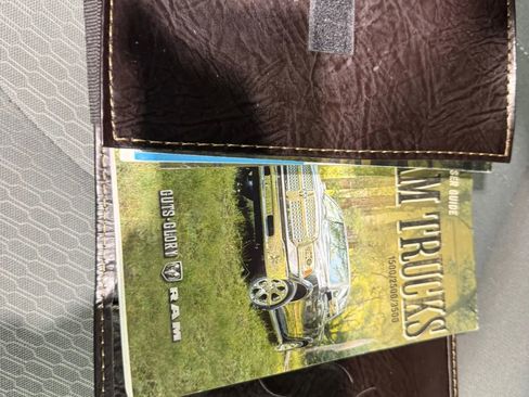 Used 2017 RAM 3500 Tradesman w/ Chrome Appearance Group image 28