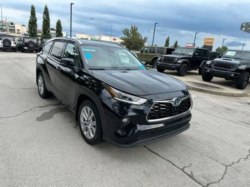 Used 2023 Toyota Highlander Limited AWD/4WD image 28