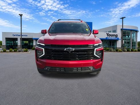 Used 2025 Chevrolet Tahoe RST w/ Comfort Package AWD/4WD image 2