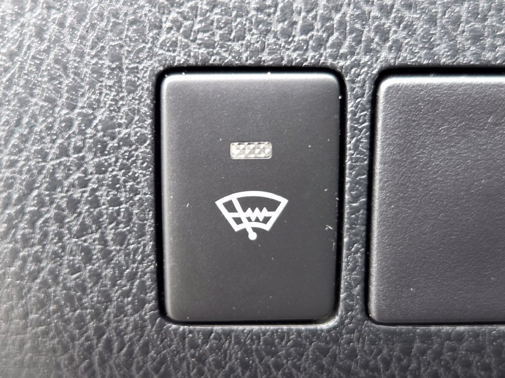 Used 2018 Toyota Highlander XLE AWD/4WD image 10