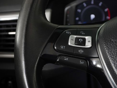 Used 2019 Volkswagen Atlas SEL FWD image 20