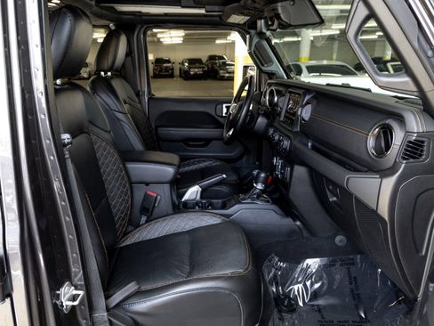 Used 2021 Jeep Wrangler Unlimited Sahara AWD/4WD image 26