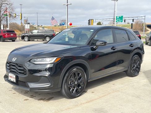 Used 2025 Honda HR-V Sport image 4