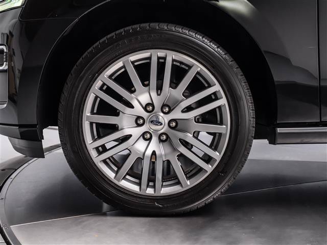 Used 2023 Ford Expedition Platinum AWD/4WD image 10