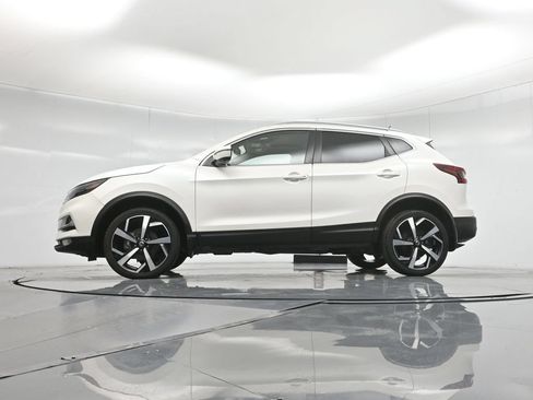 Used 2020 Nissan Rogue Sport SL w/ Premium Package FWD image 55