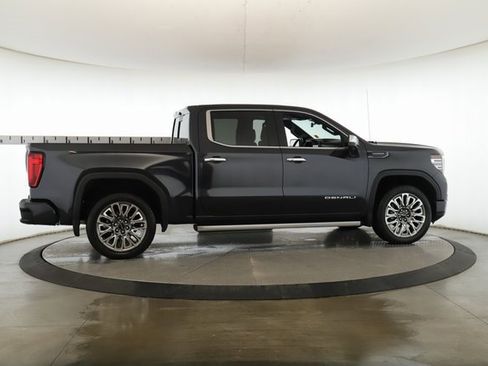 Used 2025 GMC Sierra 1500 Denali Ultimate image 6