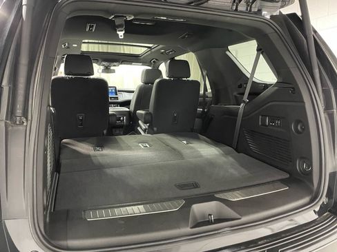 Used 2022 Chevrolet Tahoe RST w/ Sport Performance Package AWD/4WD image 20