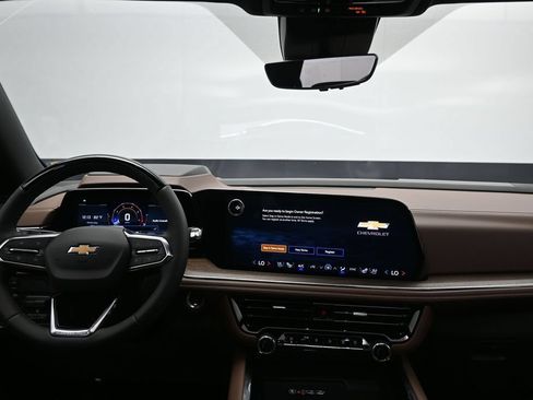 New 2026 Chevrolet Suburban High Country AWD/4WD image 20