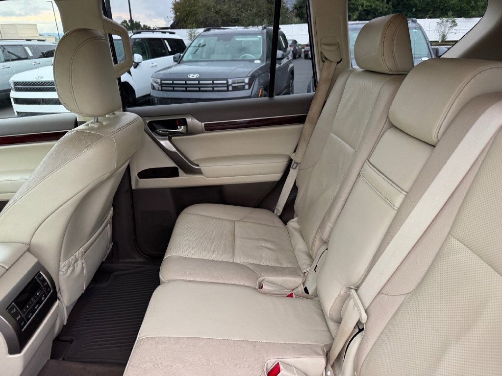 Used 2019 Lexus GX 460 Premium w/ Premium Package AWD/4WD image 8