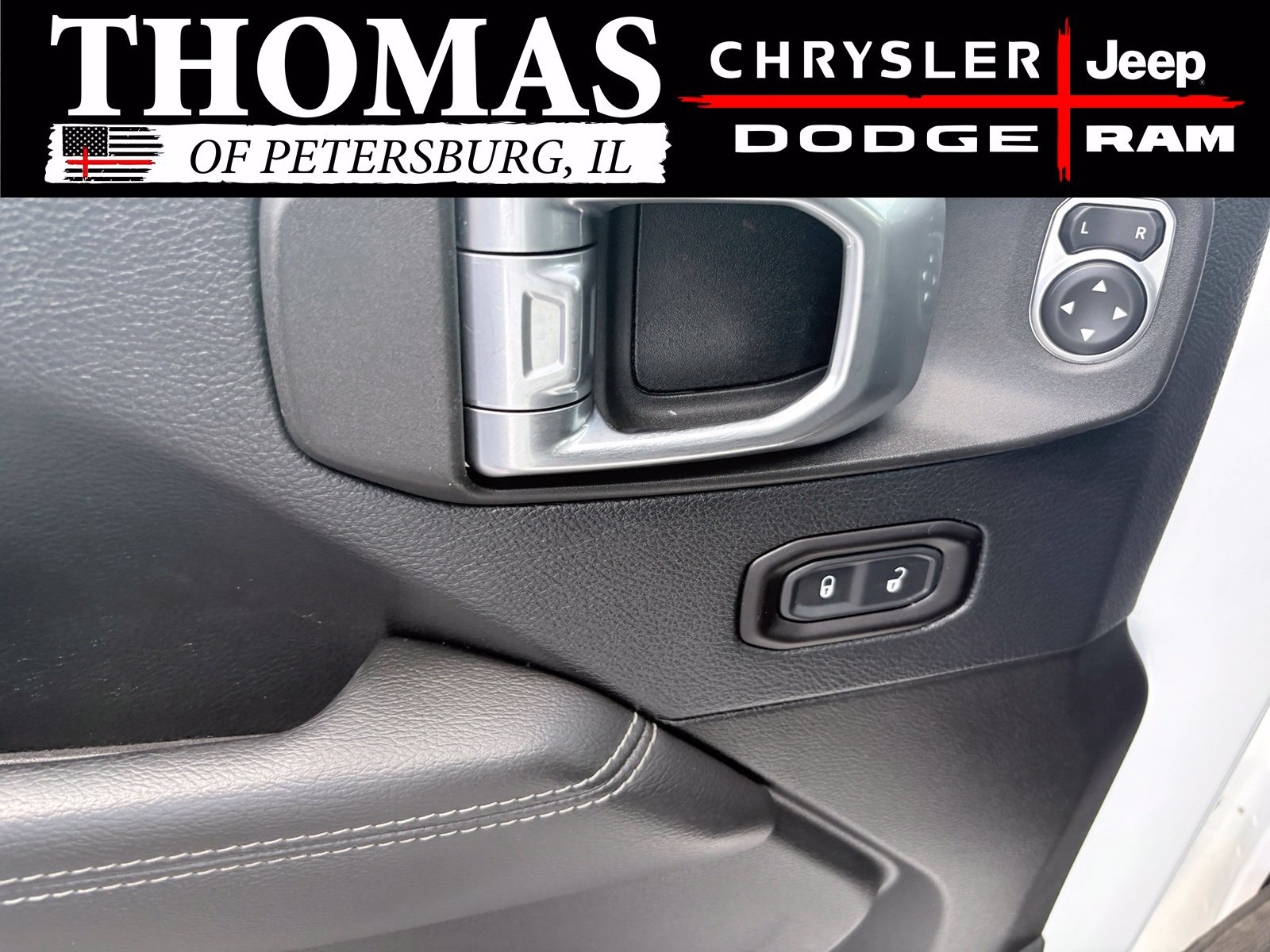 Used 2019 Jeep Wrangler Unlimited Sahara AWD/4WD image 15