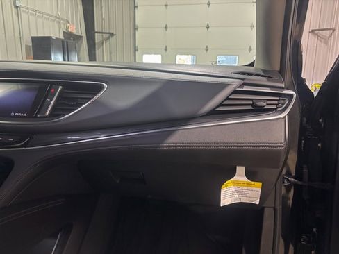 Used 2020 Buick Enclave Preferred image 31