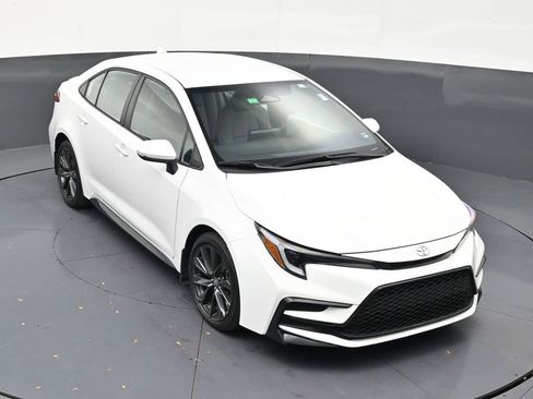 Used 2024 Toyota Corolla SE FWD image 18