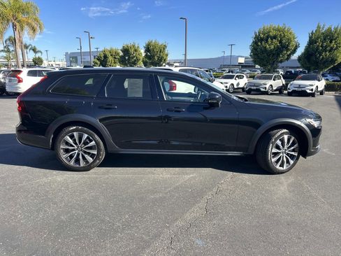 Certified 2024 Volvo V90 B6 Cross Country Plus w/ Climate Package image 3