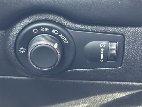 Certified 2025 Dodge Durango R/T w/ Blacktop Package image 33