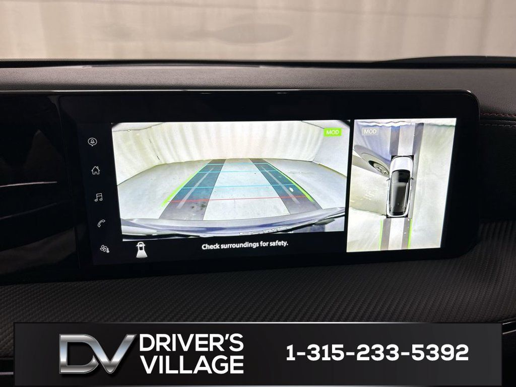 Used 2025 Nissan Kicks SR w/ SR Premium Package AWD/4WD image 15