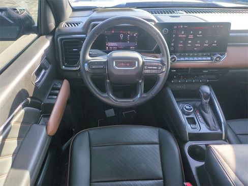 Used 2023 GMC Canyon AT4 w/ AT4 Premium Package image 16