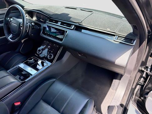 Used 2019 Land Rover Range Rover Velar R-Dynamic SE AWD/4WD image 13