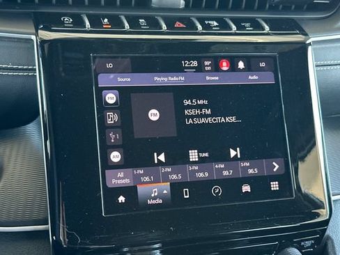 Certified 2024 Jeep Grand Cherokee L Laredo AWD/4WD image 19