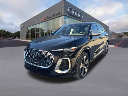 New 2025 Audi SQ5 Premium Plus