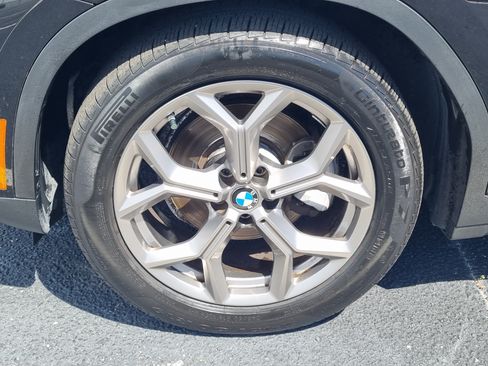 Used 2021 BMW X4 xDrive30i w/ Premium Package AWD/4WD image 5