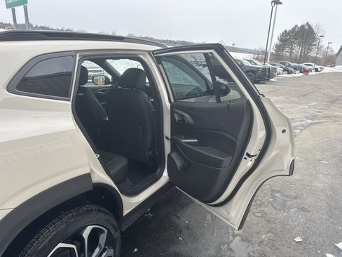 New 2026 Chevrolet Trax RS image 11