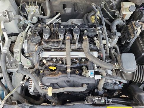 Used 2018 Nissan Kicks SV image 32