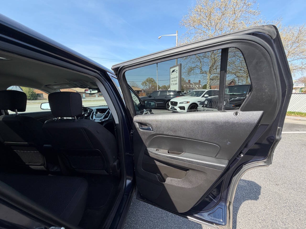 Used 2015 GMC Terrain SLE FWD image 26