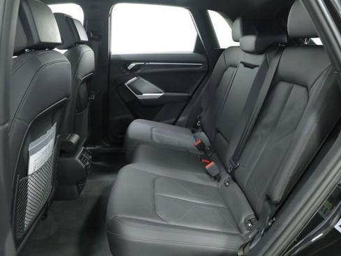 Used 2019 Audi Q3 2.0T Premium Plus image 35