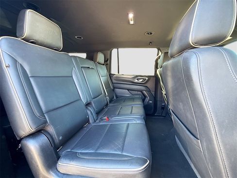 Used 2021 GMC Yukon XL SLT image 31