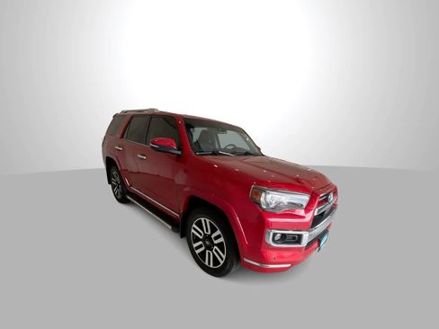 Used 2022 Toyota 4Runner Limited AWD/4WD image 2